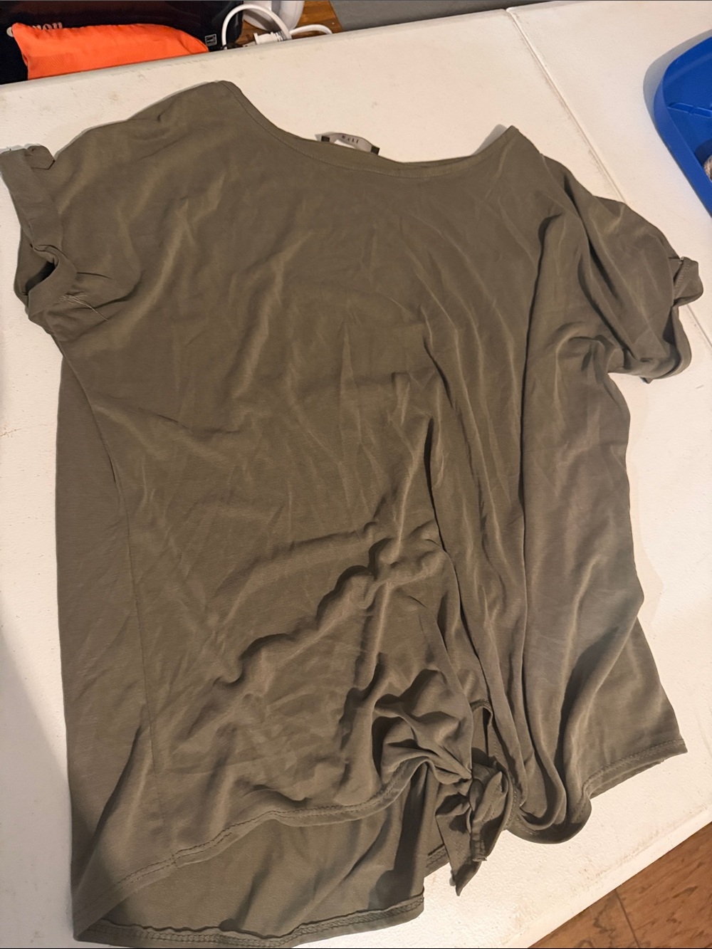 Women’s Olive Short Sleeve Knot Front Tee